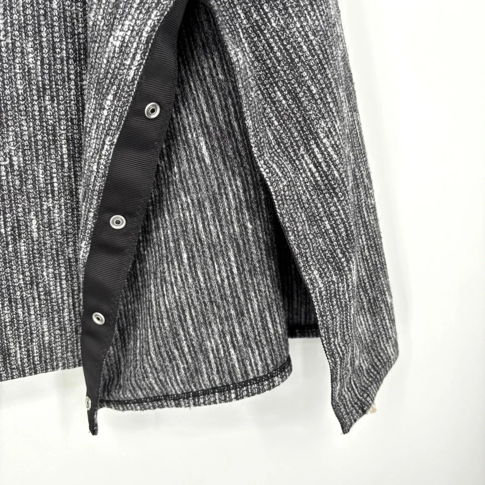 Lululemon Vinyasa Wrap Scarf Black White Space Dye Snap Button One Size O/S